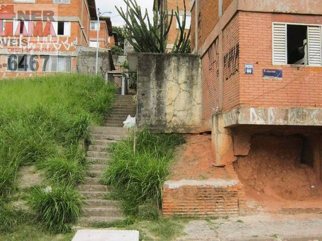 #1391 - Apartamento para Locação em Carapicuíba - SP